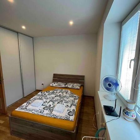 Brand New Apartment In The Heart Of 布拉迪斯拉发 外观 照片