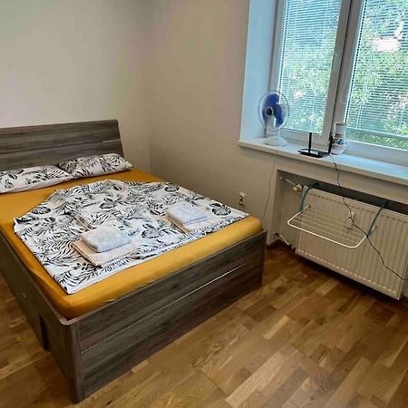 Brand New Apartment In The Heart Of 布拉迪斯拉发 外观 照片